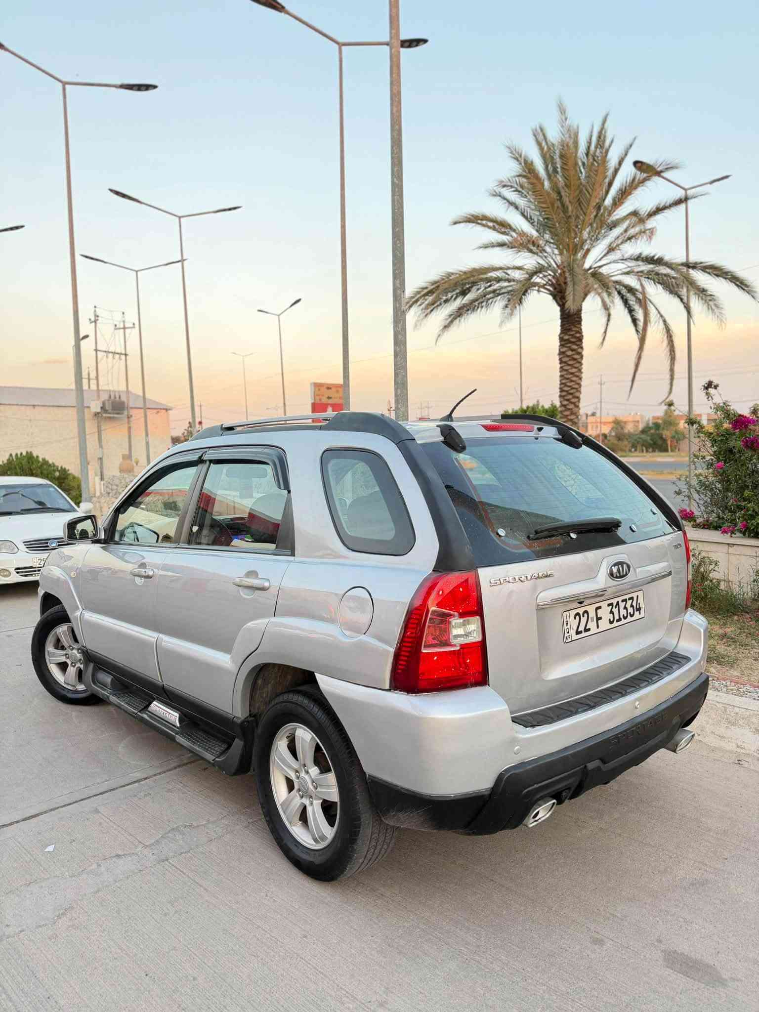 كيا سبورتج موديل 2009 خليجي سعره 95 ورقه فول موصفات سياره سلايت كشنات جلد كهرباه مرايات شفط حساس خلفي كامره شاشه سياره فول سياره كير محرك بدون عيب بشرط سياره بيه فقط باب سايق صبغ ويه جملغ خلفي بدون دواخل بشرط فقط باقي مكفول كفاله عامه. من كلشي ارقام سنويه اربيل دولي كله جديدد بسمنه بشرط تحويل دفتر بانزين جاهزه وياه سياره جاهزه عنوان كركوك إسكان هذه رقم صاحب سياره ***********كورك *********** اخون ملاحضه كلشي مكتوب اقره منشور خابره اني مكلف
