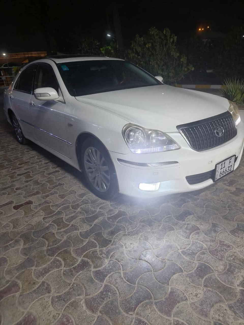 سلام عليكم سياره ماجسته للبيع فول مواصفات تحوير نجف رادارات  واحد عله واحد كفاله عامه  فتحه جلد ثلاجه تخم تاير  رقم بغداد قرار 102 تسجيل جديد السعر 145وبيه مجال التصال ***********

