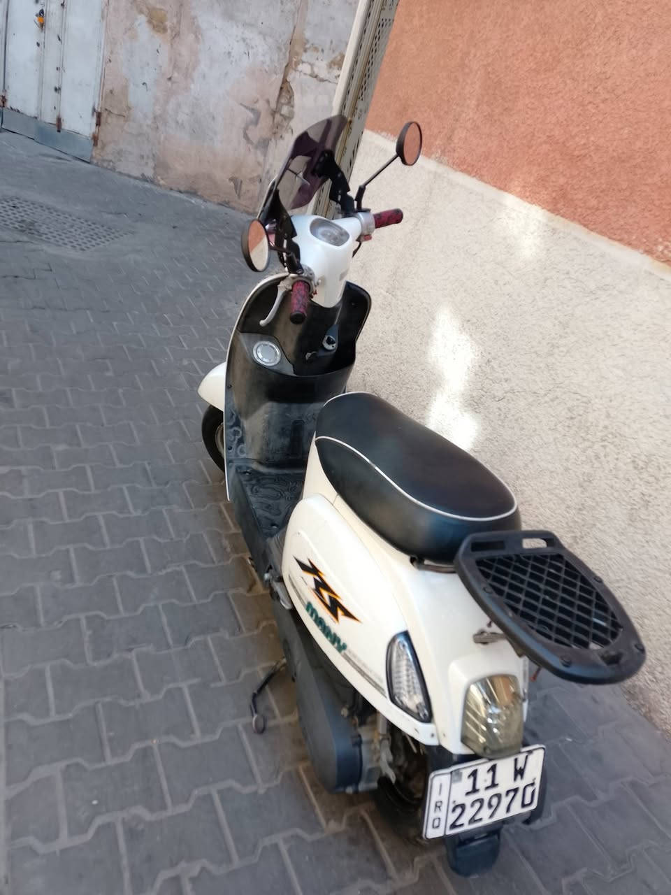 السلام عليكم كامكو نوزل مرقمه رقم بغداد بأسمي شوكت متريد احولك مكفوله كفاله عامه هزه موجوده بشهر الثالث سويتها مدتها سنه سعرها مليون و600 وبيها مجال مكاني بغداد النهضه للاتصال ***********

