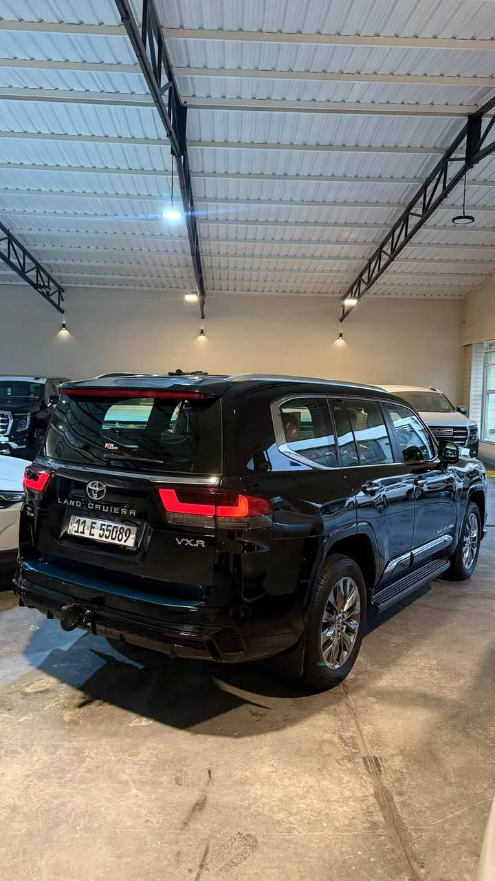 لاندكروز VXR • ٢٠٢٤ • ٣٢ الف كم