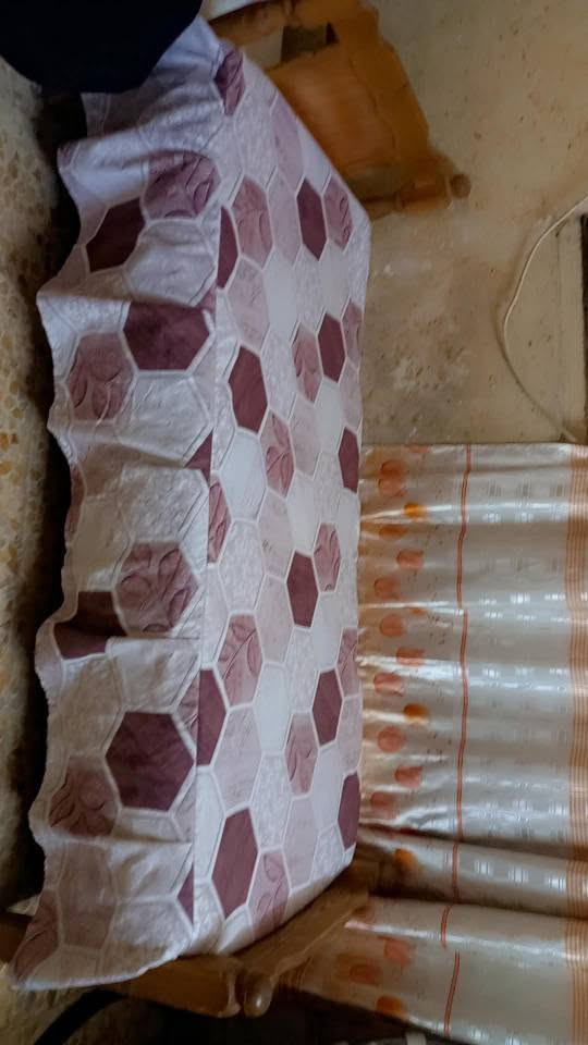 مرجوحة جديده مامستخدمه ب ٨٥ والجرابي خشب الوحده ٢٥ والميز تواليت ٤٠ مكانهم الدوره اي أستفسار ع الرقم *********** بغداد, العراق
