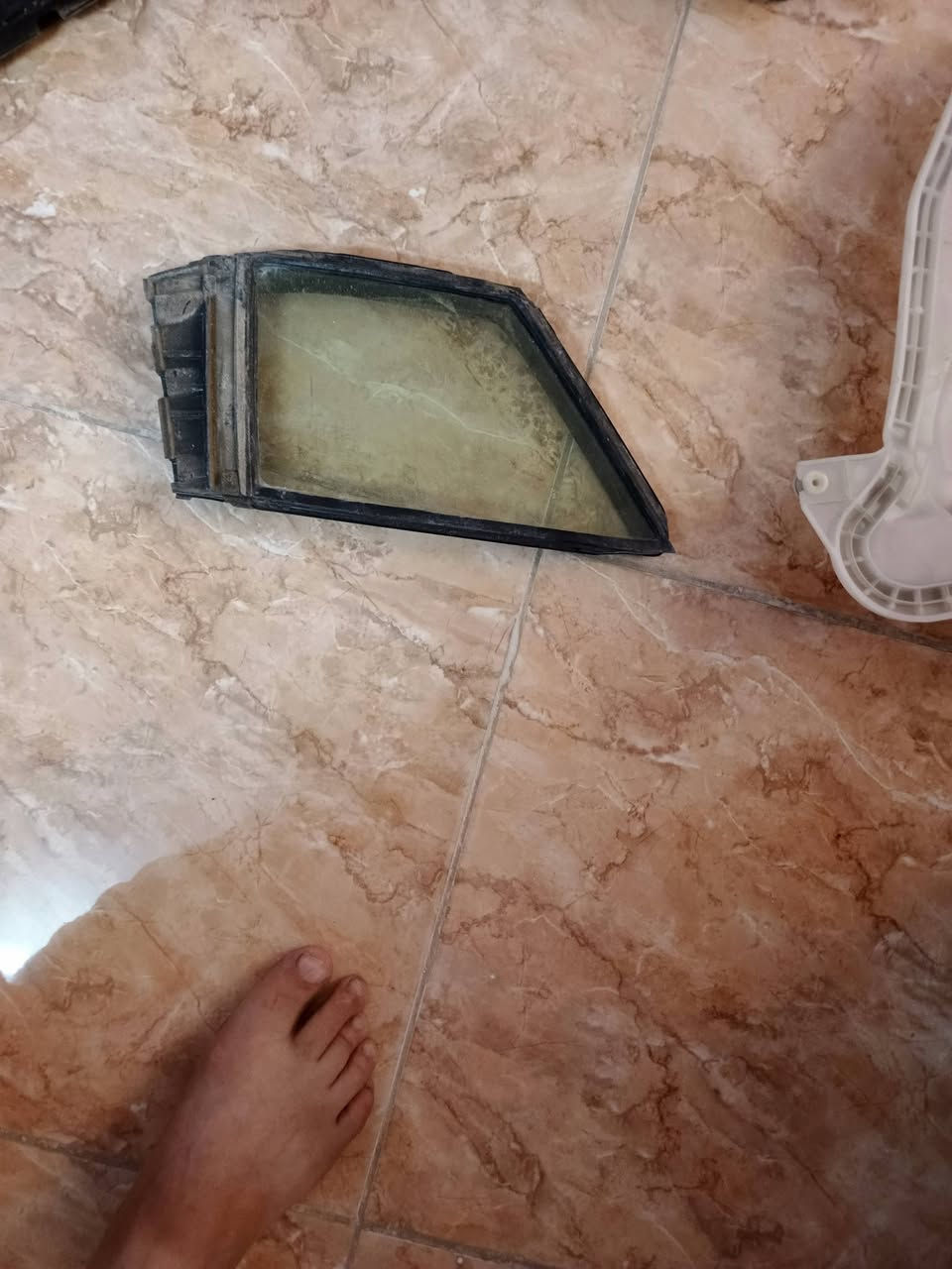 غراض كورلا للبيع بابل ***********
