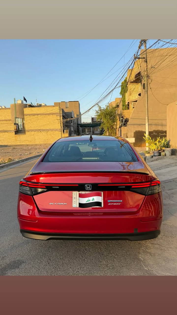 المميزة جدا ، هوندا اكورد موديل 2025
مواصفات :-
بصمه تشغيل بصمه ابواب و جنطه 
رادار امامي وجانبي وتحديد مسار 
شاشه جبيره سلايد كامرا ويل كب رياضي 
لد امامي و خلفي داخل مخمل كرسي سايق كهرباء 

ماشيه 3 الف مرقم بغداد ترقيم جديد ع كمرك الجديد
محرك 2000 هايبرد فئه سبورت
حادثها قبغ جنطه فقط باقي سياره كفاله عامه
السعر 235 ورقه للاتصال ***********
