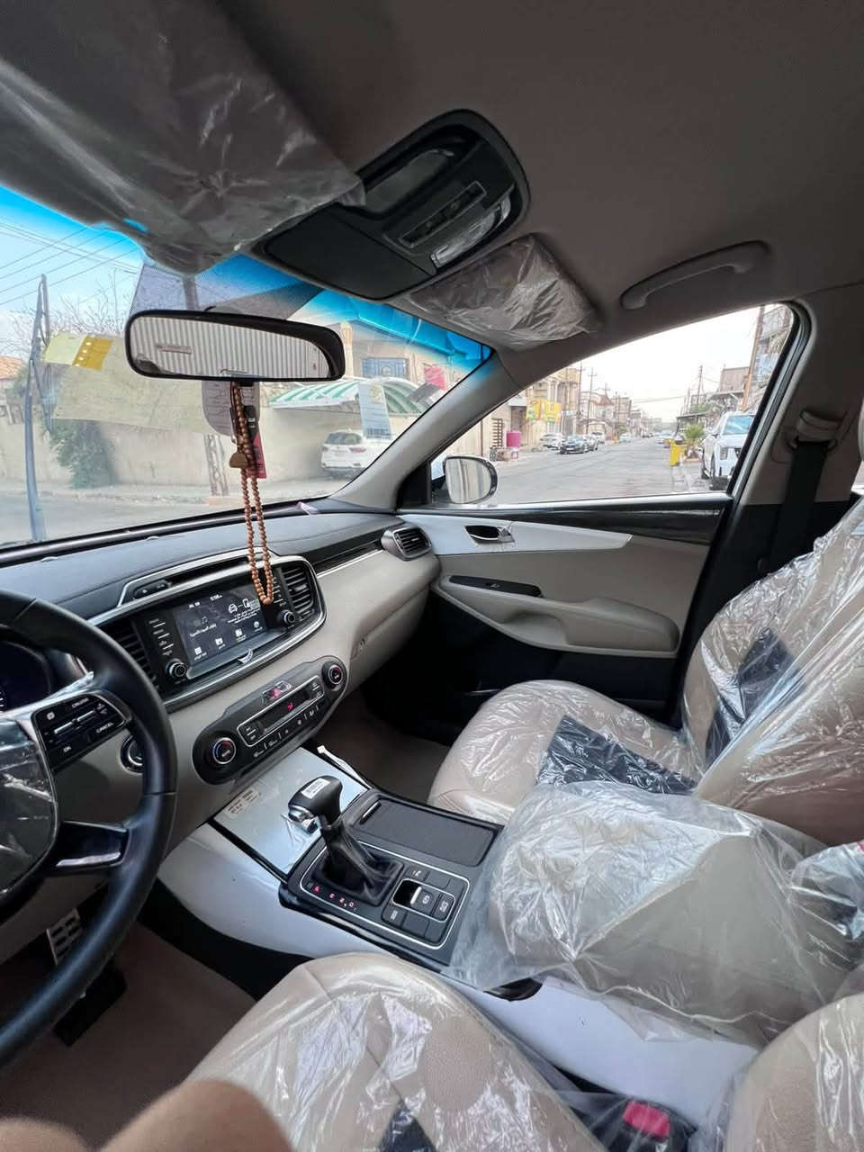 سورنتو 2019 شكل 20 جداً نظيفه
رقم بغداد ابسمي فول موصفات
عده البانوراما 6V سلندر 
ماشيه 72 الف حقيقي شرط 
مكفوله حته من الرصعة وشخط
كشنات جلد بلاد ومغلفات جلد وأرضيه جلد 
سايد بريك بصمه كشنات كهرباء صندوق كهرباء
7 راكب سبير مانازل كلش ع وضع شركة حيل جديده
سياره احله من صوره الله شاهد 
مكان سيارة البصرة حي المهندسين 
سياره ابسمي تحويل بالبصرة او اي محافظه 
 ***********
