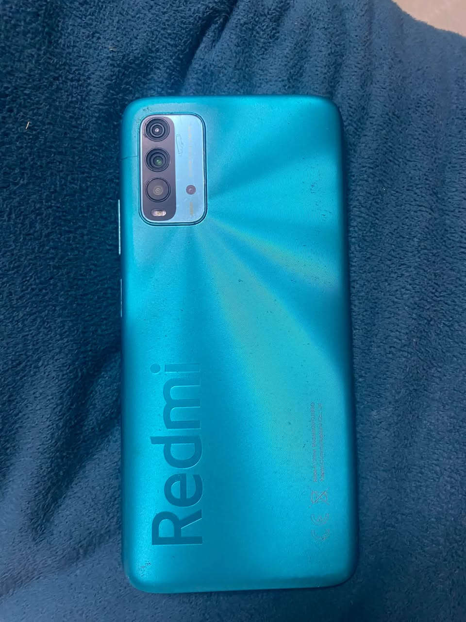 تلفون ريدمي ٩t

ذاكرة ١٢٨
يوجد توصيل بغداد 
***********
