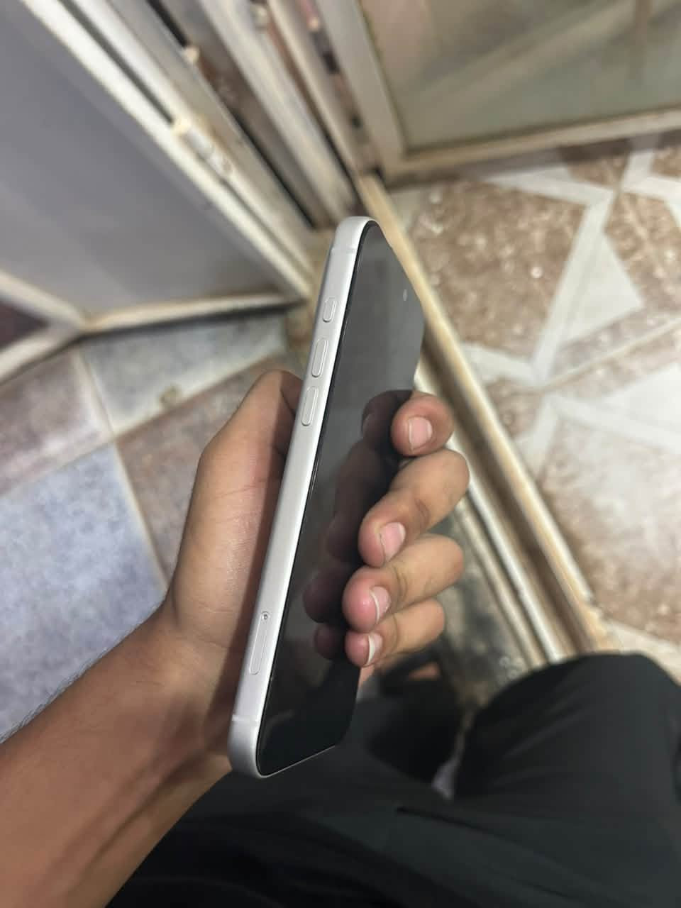 آيفون ١٧ برو ماكس • بطارية ١٠٠ • ضمانه