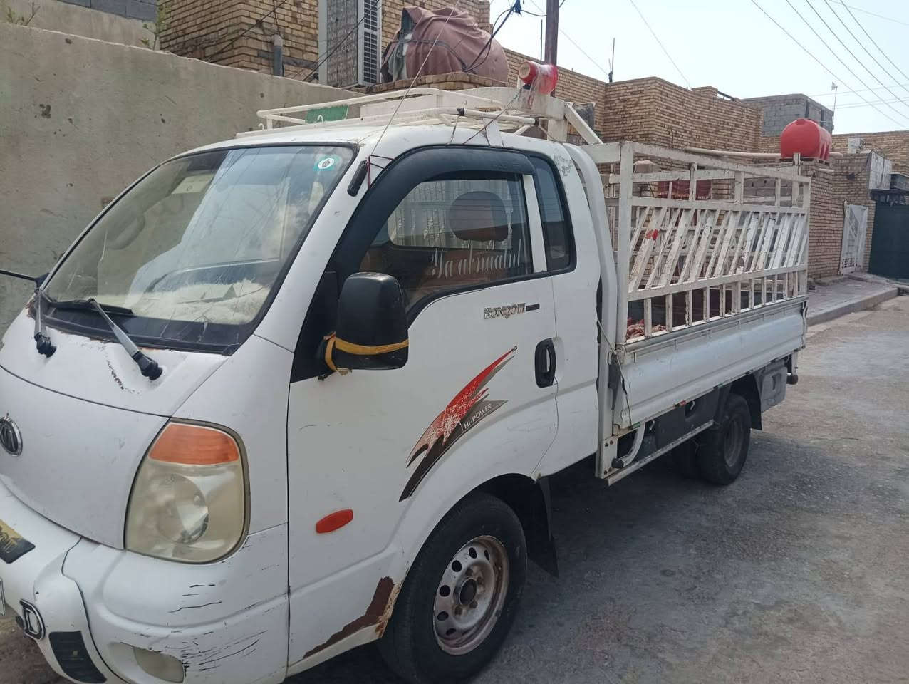 سلام عليكم للبيع كيا بنو ٢٠٠٧ بسمي بيها تبخير يعني مستحقه تجفيت مكان سياره ميسان المجر السعر ٧٥ وبيها مجال بصيط هاتف ***********
