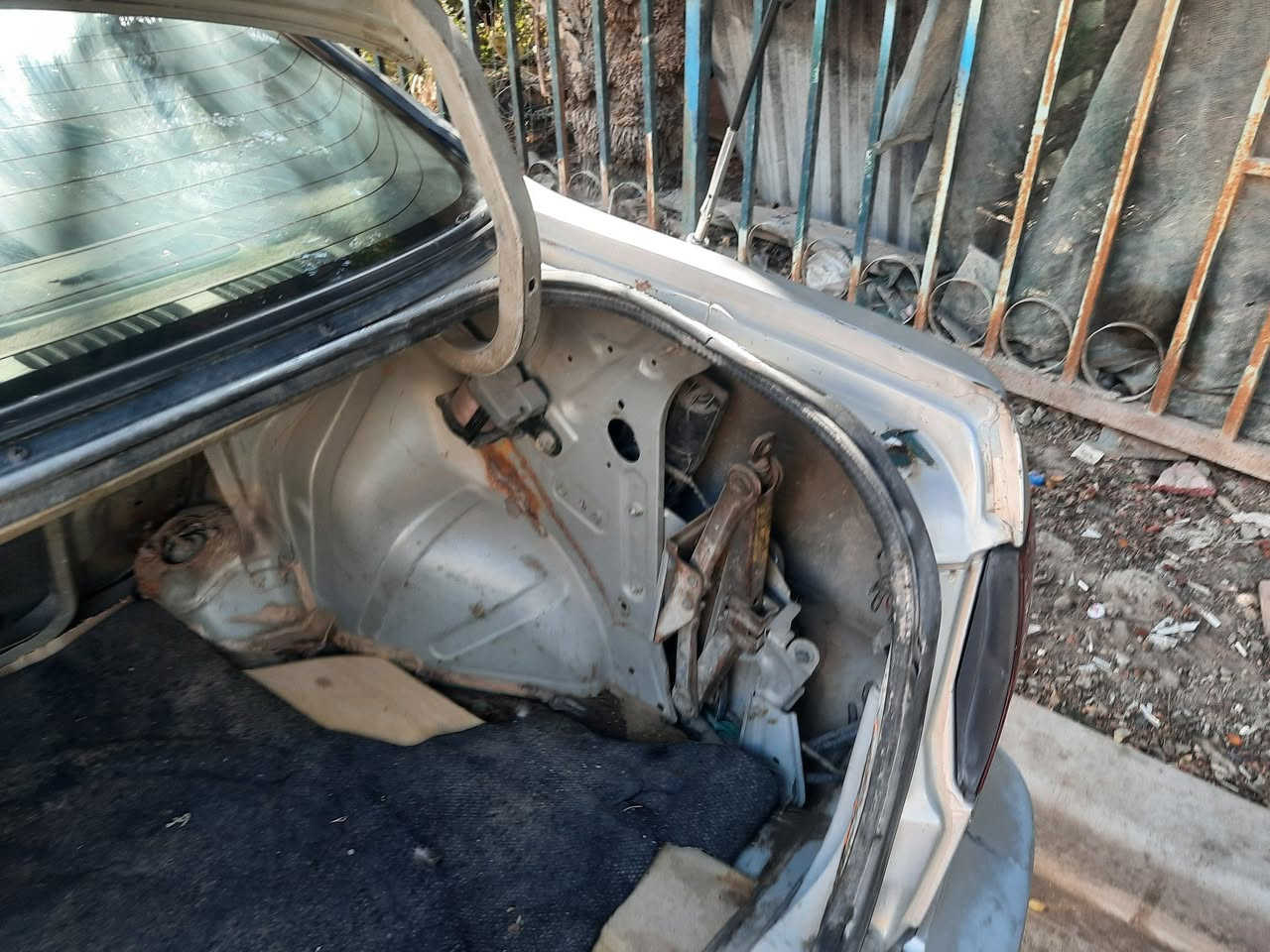 نيسان صني ٩٥ بغداد رقم دولي كير عادي محرك اسود السياره بلاديه بدون حادث فقط دعجه وخياسات هلالات مثل ماموضح بلصور تبريد عاطل السعر ٣٠ وبيها مجال /بغداد حي الصحه 
***********
