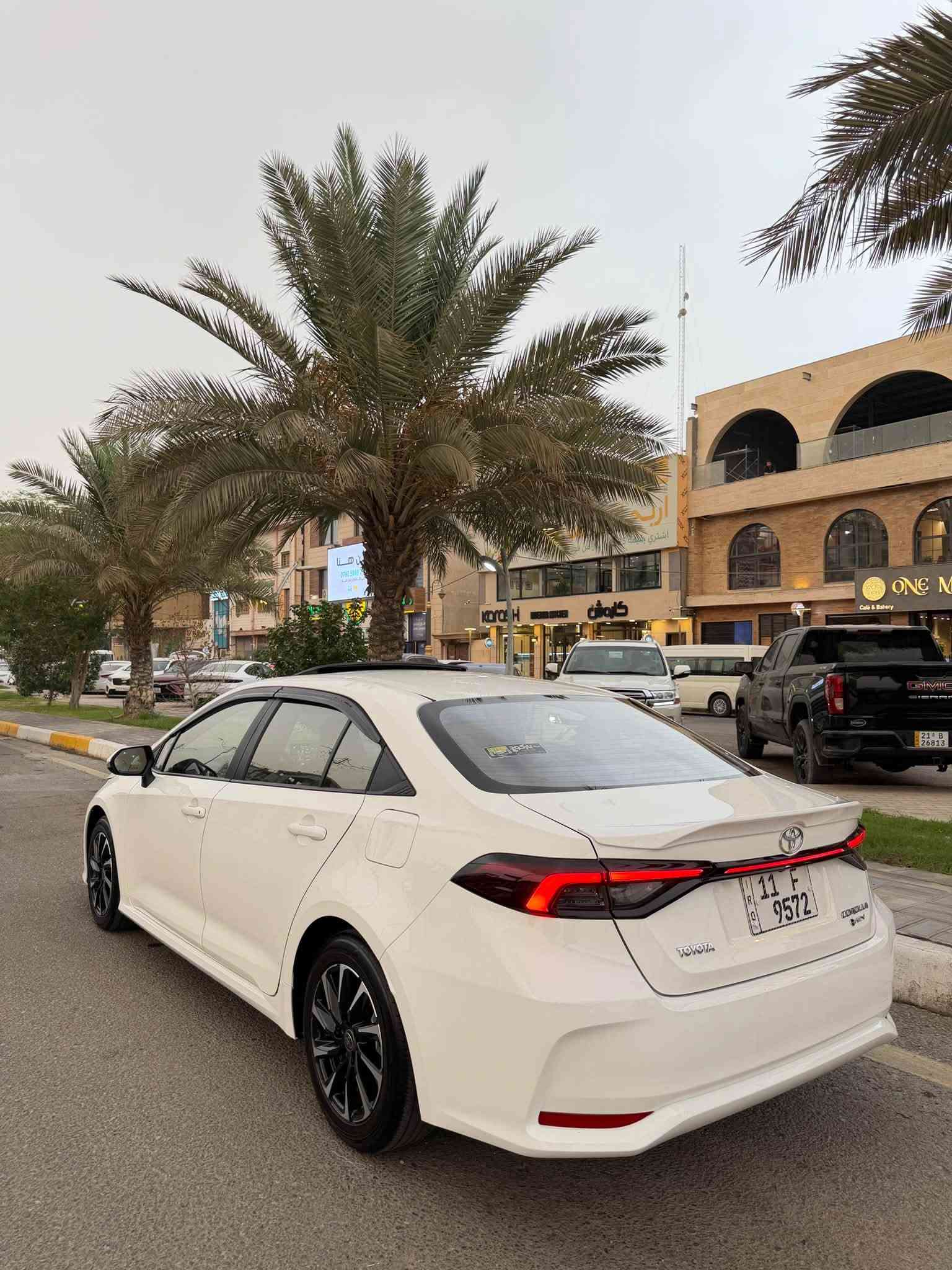 كورلا • ٢٠٢٦ • هايبرد ١٨٠٠