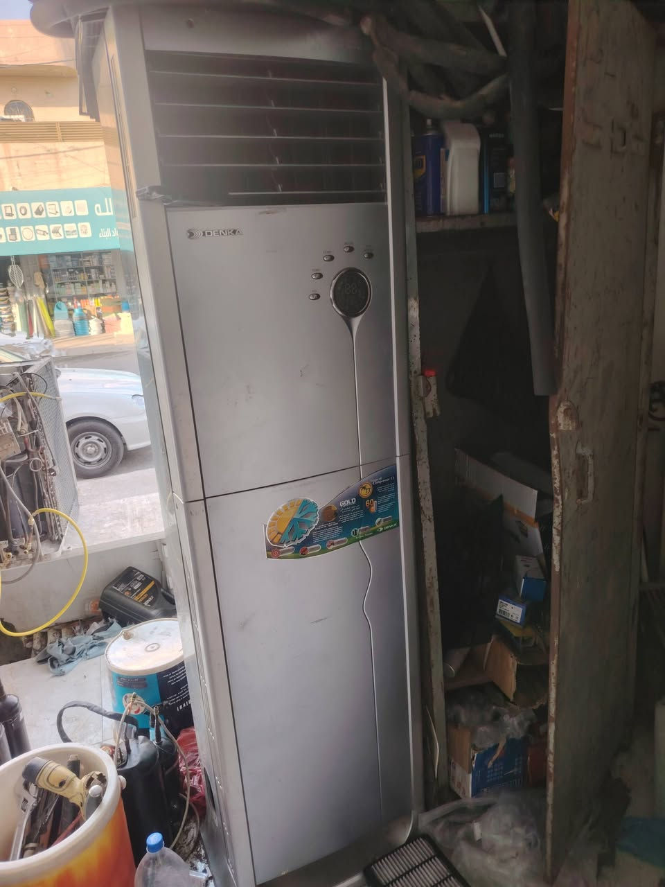 سبلت طنين وسته من عشره (اكثر من طنين ونص ) عامودي من نوع دنكه ماطور بستم  لمعرفه السعر الاتصال على الرقم ***********
