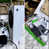جهاز اكس بوكس سيريس اس✅ جهاز نضيف 99%✅ بي حساب واشتراك 3 اشهر اللتمت✅ ...
