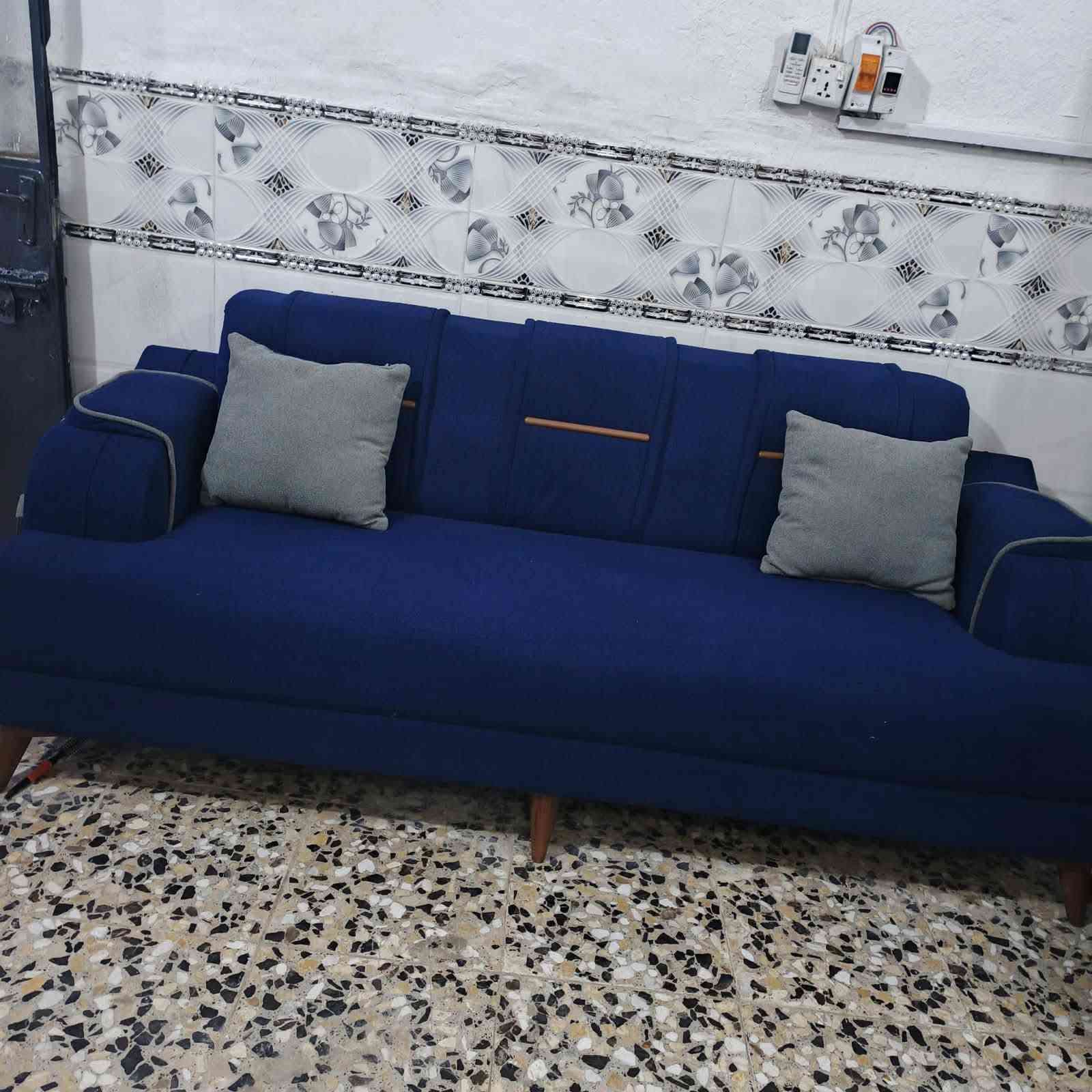 كنبة • زعفرانيه • للبيع
