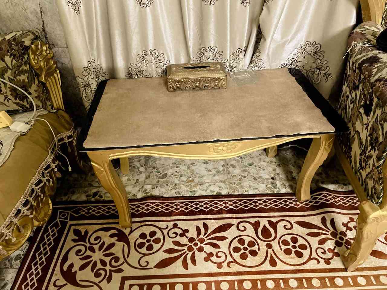 تخم زان 10 مقاعد+طبلات 2صغار 1 كبيره لبيع السعر 300  وبي مجال
العنوان بغداد الحبيبيه 
***********
