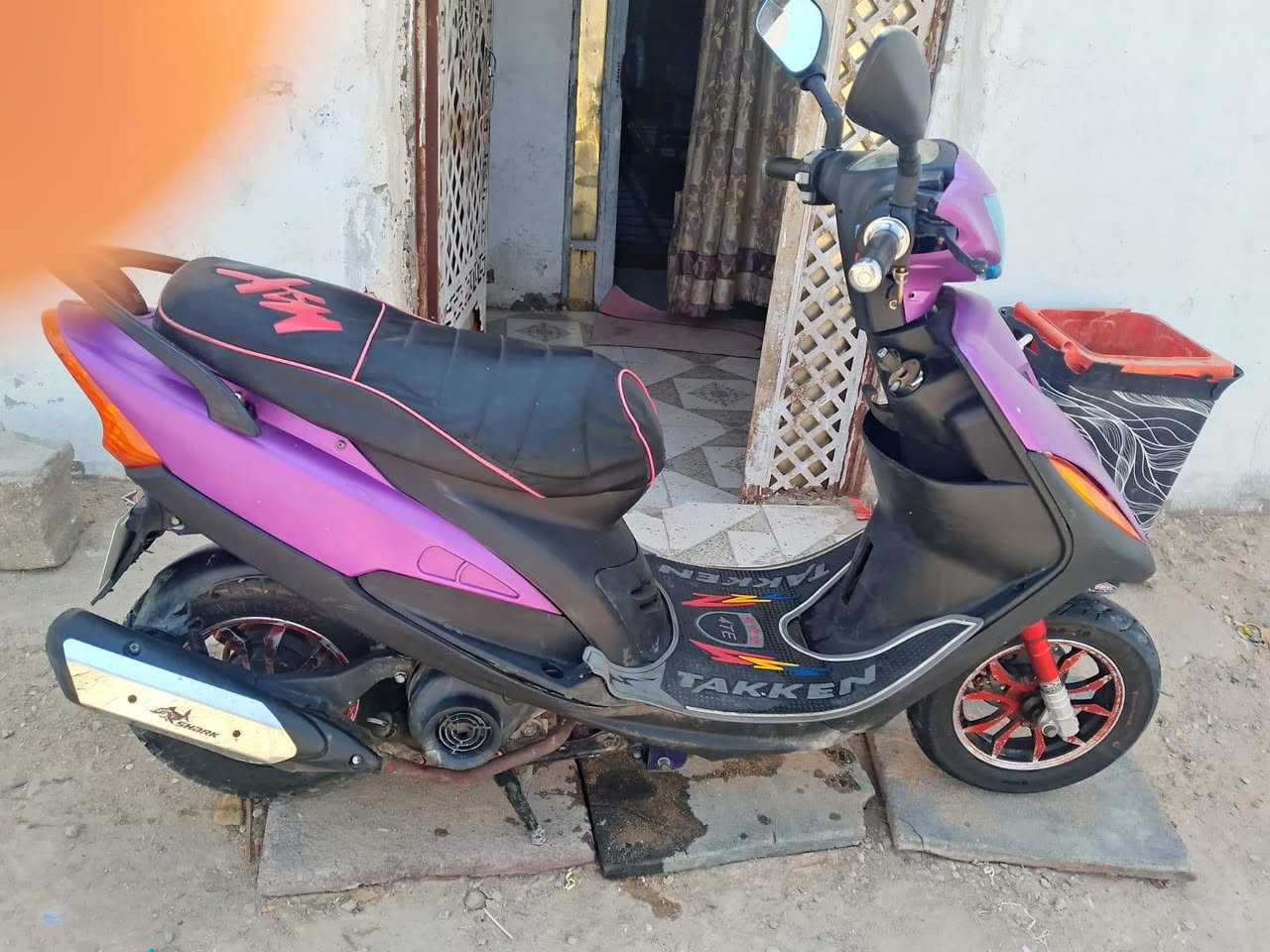لسلام عليكم دراجه عداله للبيع مفتوحه مره وحده مكانها بصره 5ميل السعر 650وبيها مجال متواجد واتساب ***********
