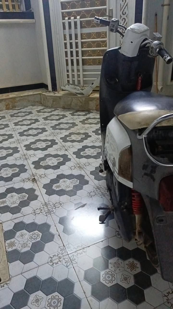 سلام عليكم دارجه بوليس كابريته كفالهه عامه دراجه نكره سلف شغاله سبف هندر دراجه ختم واحد ويه المكينه كلهه شغاله كهربائيات اشاير يردله كلوبات فقط الباقي كامل شلعه معدل تخبل السعر ب 550 وبيه مجال الماكن مسيب حي المعلمين هذا رقمي ***********.
