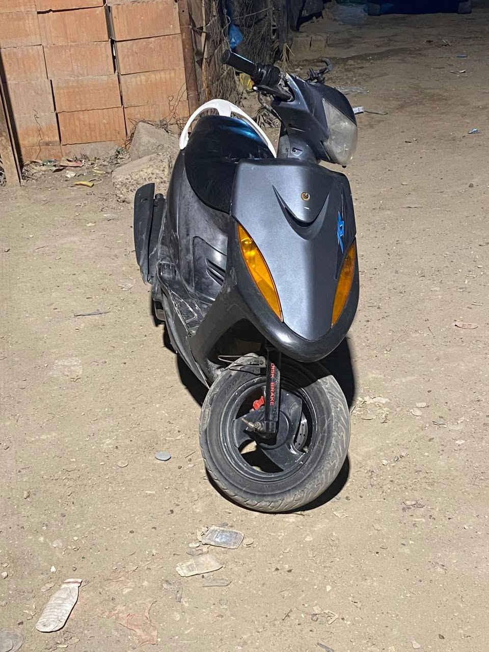 ماكس عدله مكينه بلاديه ما مفتوحه كفراتها كامله نكره سلف شغاله سلف هندر الدراجه ما بيها اي نقص شغل وطلع 500وبيها مجال وذا مراوس شعندك نزل عنوان بغداد الدوره ***********
