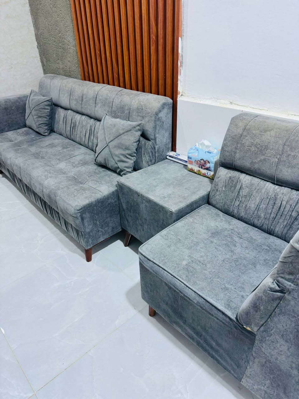 تخم نضيف وجديد 3 قطع وطبله 325 وبي مجال بصيط *********** للاتصال عمارة, ميسان
