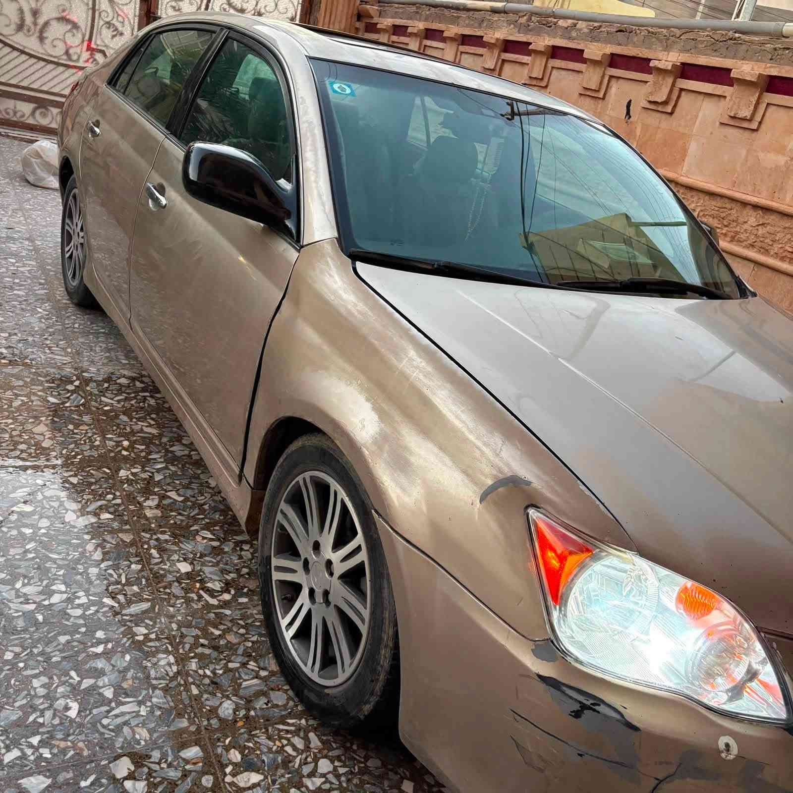 📣 (للبيع: تويوتا أفالون (2007
المواصفات  :
 النوع: تويوتا أفالون (Toyota Avalon)
 الموديل: 2007
 المواصفات XLS
 المحرك: 6 سلندر (V6)  
 اللون الخارجي: أصفر ذهبي مميز
 اللون الداخلي: جلد بيج نظيف جداً
 المسافة المقطوعة : 273,155 KM
 الداخلية: جلد بيج بحالة نظيفة ومريحة.
 المواصفات الإضافية:

فتحة سقف 
شاشة مال وكالة
مثبت سرعة 
حركة مقعد السائق كهرباء
 مثبت السرعة 
 المودات والأوامر الصوتية
 أوضاع القيادة  Drive Mode
 تبريد شاشة
 3 قطع تبريد
 شاشة خلفية للتحكم في التبريد 
💰 السعر والاتصال:
 السعر المطلوب: [90ورقة ] (قابل للتفاوض بالمعقول 
للجادين)
***********
