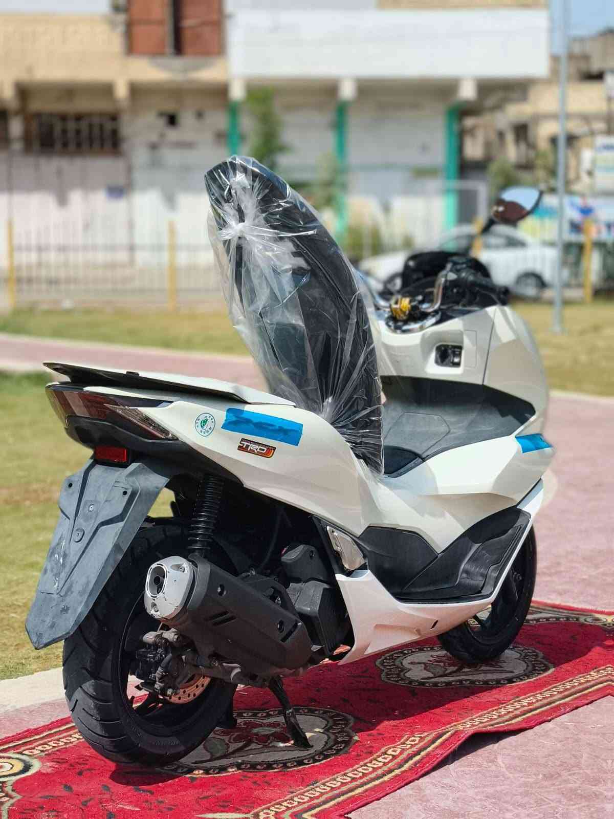 PCX • جيل الرابع • معدل كهربائيات
