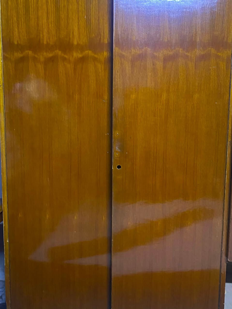 غرفة نوم بيع مستعجل سعر مناسب
غرفه للبيع نظيف حيل قنصور القفال واليدات موجوده  
نظيف حيل   مع زاويه ميز تواليت كمداين كامل كلهم نظيف 
سبب البيع معنده مكان بلبيت

السعر ٣٥٠ بيها مجال  للاستفسار خاص او اتصل ***********
