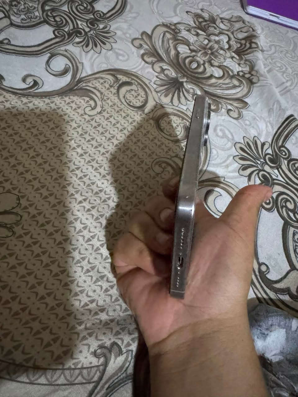 مستعجل للبيع ايفون ١٥ برو ماكس ذاكره ٢٥٦ جهاز جديد بمعنى الكلمه نموذج m شرق اوسط
نضافه ١٠٠٪؜ بطاريه ٨٧
مامفتوح السعر ٨٧٥ ماكو هيج نضافه بهيج سعر 

مكاني بغداد
***********
***********
