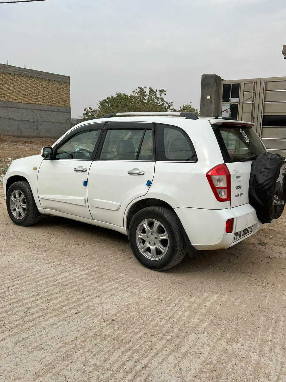 تيكو موديل 14 
محرك 2000 كير ميكانيكي 
رقم واسط الدولي هزة جديدة وسنوية لل30 
جاهزة للأخير بدون نقوصات 
حدادية وتبريد وكهربائيات كلها جاهزة 
ماشيه 130 الف 

بيع او مراوس 
السعر 65 
مكان السيارة واسط الكوت الحسينية 
***********
***********
