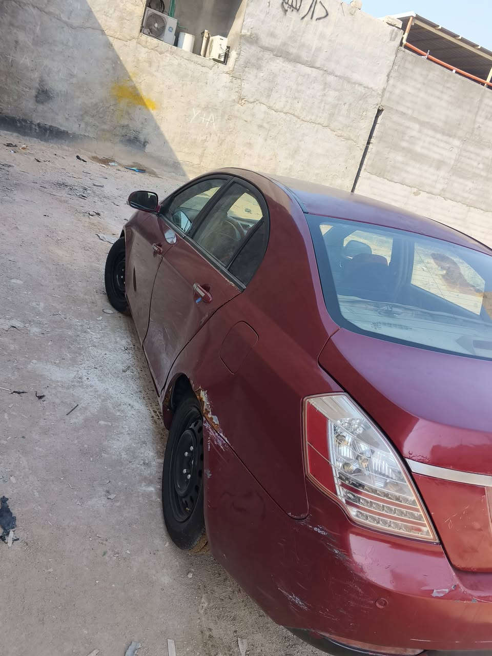 ام كراند مديل ٢٠١٢ رقم دولي سنويه ٣١ هزته جديده  بأسم ولد من الجزيره  سياره جاهزه كير مكينه خرسه تبريد ثلج حداديه نص عمر كهربائيات جاهزه سعر ٤٠ وبيهه مجال قليل لطيبين عنوان بصره ابو الخصيب ***********
