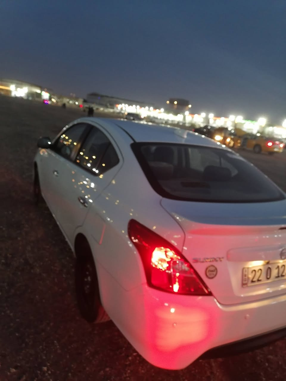 نيسان صني هندي الشكل الجديد 2024 ماشيه 35 كفاله عامه حتى من الزلغ والرصعه والشخط من الشركه الي ممشتغله تكسي استخدام شخصي السعر 125 وبيه مجال بسيط العنوان البصرة رقم الهاتف ***********
