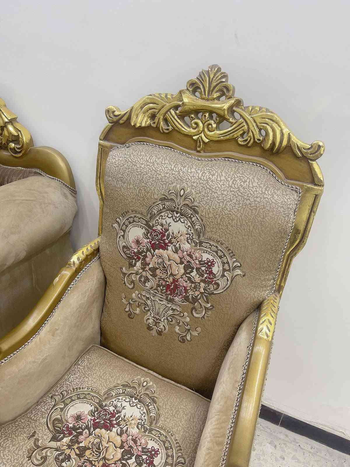 تخم زان مصري ١٠ مقاعد وميز طعام ٨ كراسي زان مصري
تخم سعر ٦٥٠ الاف
الميز ٧٥٠ آلاف
العنوان بغداد تقاطع الدرويش 

الاستفسار ***********
