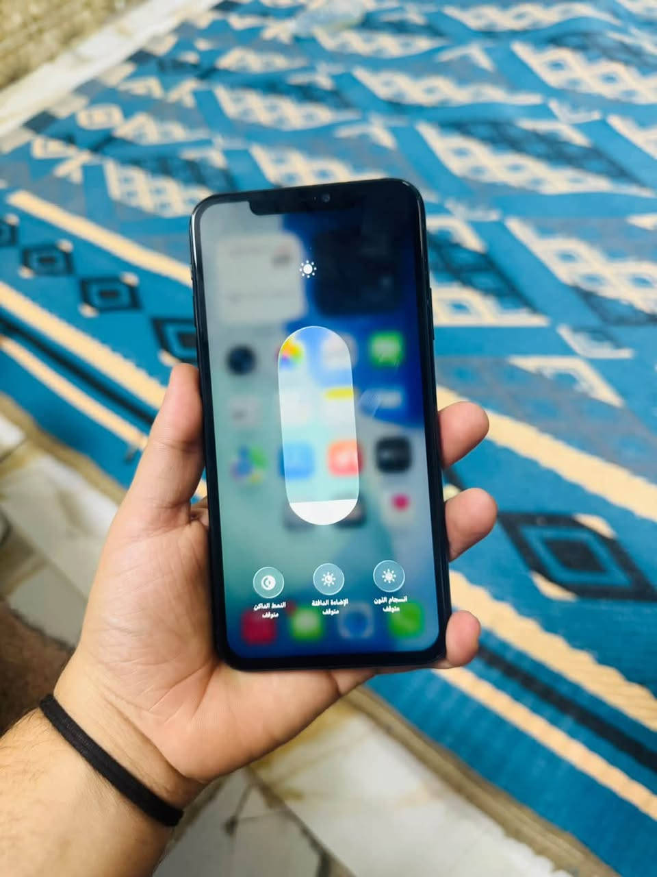ايفون ١١ برو ماكس • ٢٥٦ • فيس ايدي معطل