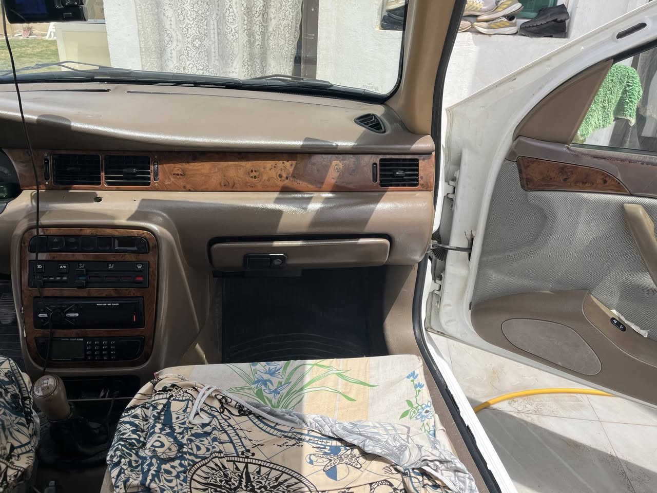 سمند موديل ٢٠١١ السياره حلوه ونضيقه مالجناي تايرات جديده توني شادهن كير فرنسي والسياره لا تبخير ولا تنقيص تبريد شغال ويخبل رايده ٣٨ وبيه مجال قليل (مستعجل على بيعته) 
*********** مكاني الناصريه مركز تعال وگلب
