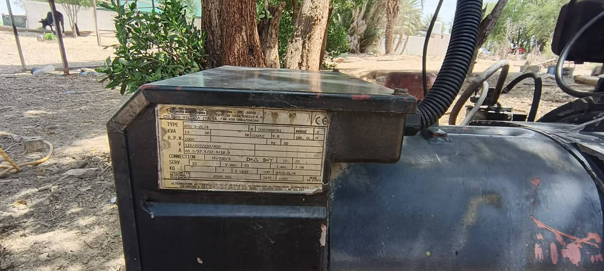 مولد دويز ايطالي اصل كهرباء غير محور  13KVA ثري فيز  نظيف شغال ما ناقصه اي شي للبيع للاستفسار الاتصال على ‏‪***********‬‏
