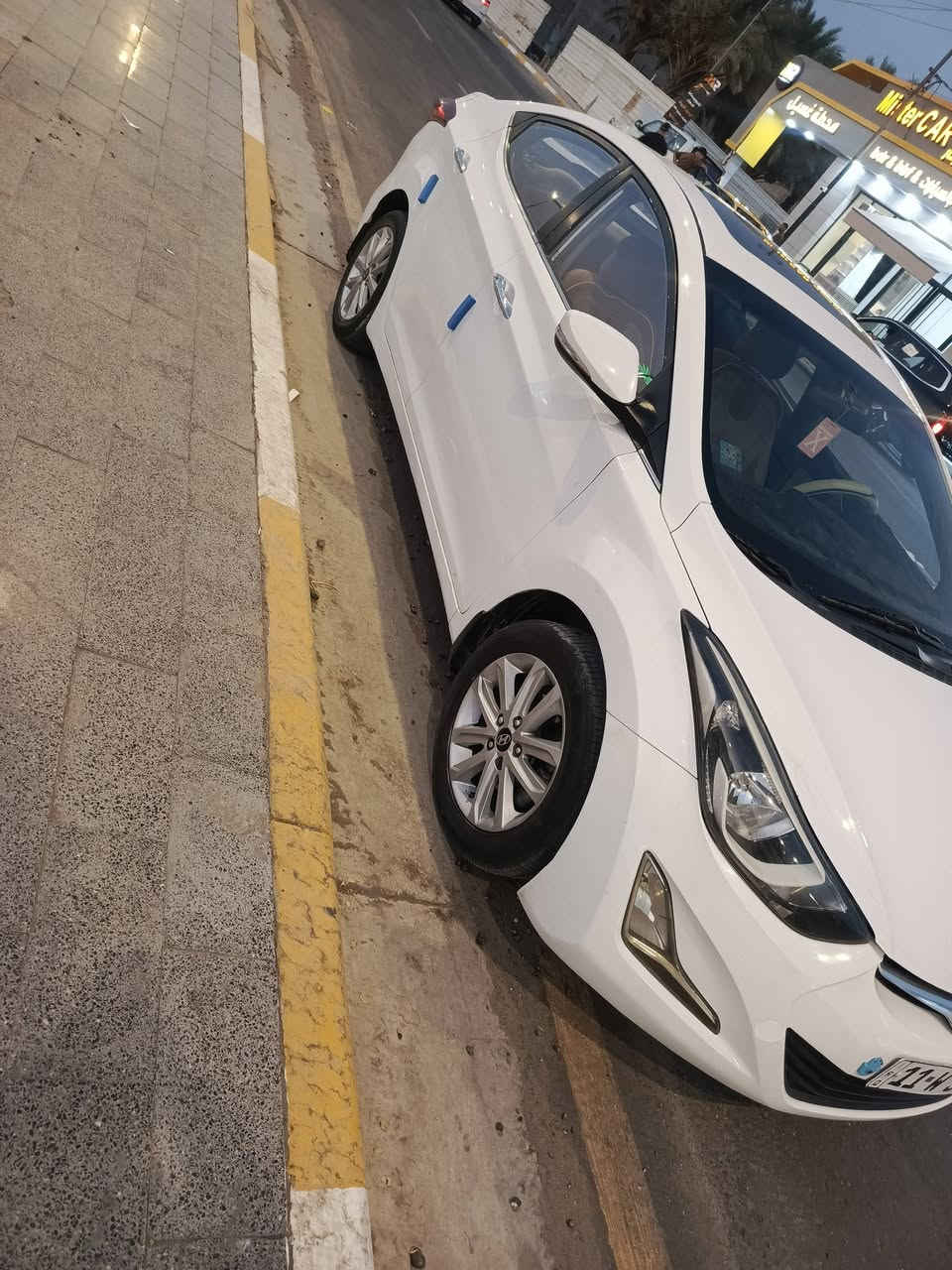 سلام عليكم ألانترا موديل 2016خليجي محرك 1800دوش السياره أستخدام شخصي ماشيه 160حقيقي السياره كفاله من صبغ ومن تبديل ومن تكشير  السياره جديده معنى الكلمه بيه بارد فقط  قليل  رقم بغداد نكليزي السياره بسمي هزه جديده  مكاني كربلاء رقم الهاتف ***********                 كير محرك حداديه كله كفاله  التبريد ثلج     السعر 122بيه مجال قليل
