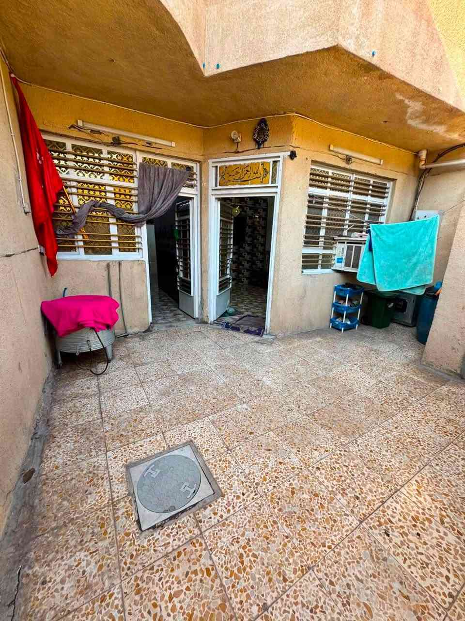 بيت للبيع (125 متر) - طابقين 🏠

المساحة: 125 متر.

البناء: طابقين، نظيف وجاهز للسكن.

ملاحظة: البيع للبيت فقط (بدون الأغراض والأثاث).

السعر: 35 مليون (وبيه مجال).

📍 العنوان: [الشعلة قرب ساحة باسم]

📞 للتواصل: [ ***********]بي واتساب

