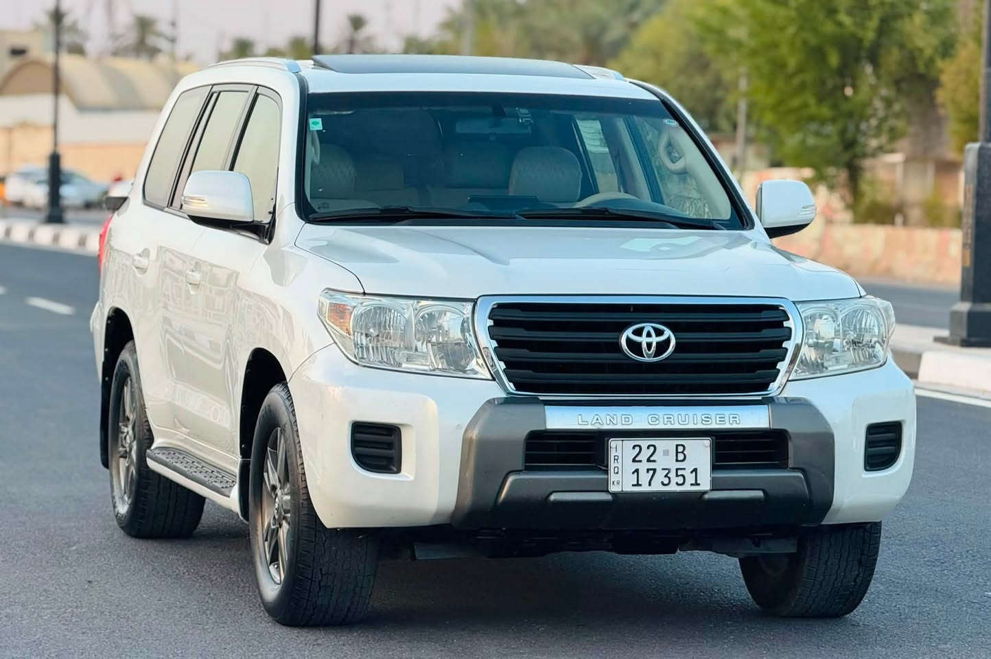 سلام عليكم
لاندكروز قطري بلادي 2014 GX جهان
ماشية 148 كيلومتر 
كفاله بدون صبغ بدون تبديل
سلايت
ثلاجة
بصمة بيبان
ترحيب بينان
كامرة خلفية
بصمات عدد 2
5 تاير جديد
سنويه رقم جديد بسمي
محرك وكير على وضع الشركة 
سونر مرفق مع الصور 
مكان السيارة ديالى خانقين
استفسار : ***********
