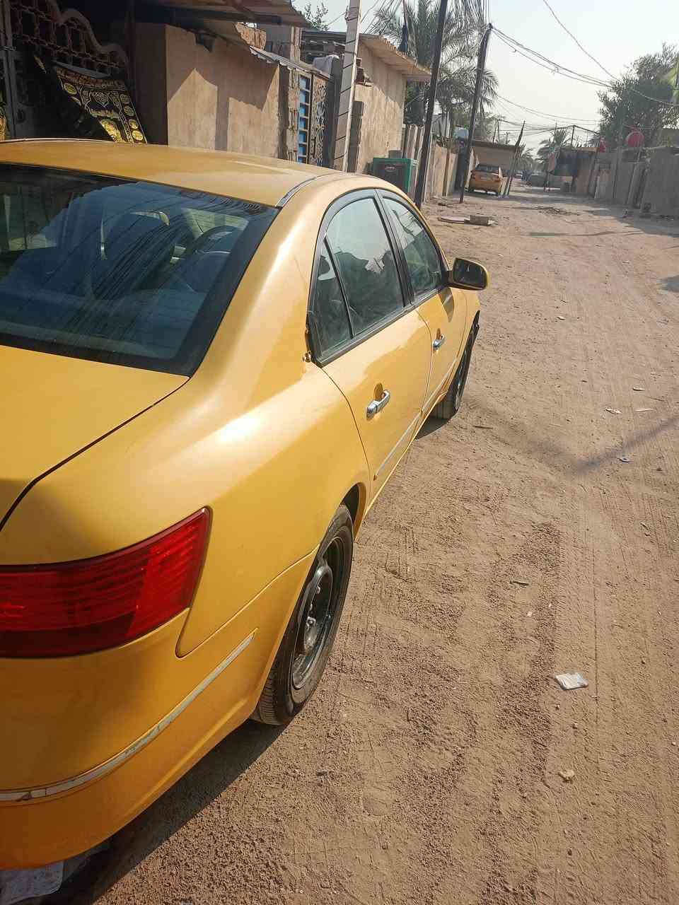 السلام عليكم
سوناتا 2010 رقم بابل تحويل مباشر 
السيارة خليجيه بيها قطعتين باب وجاملغ مبدلات والضرر مالتها موضح داخل الصور  
مكينه 2400 دوش 
السيارة خطها بغداد 
تاخذها مصفره هيئة وغرامات 
المكان كربلاء 
السعر 85 
***********
ملاحظه / اذا ما تحول بسمك ما ابيع
