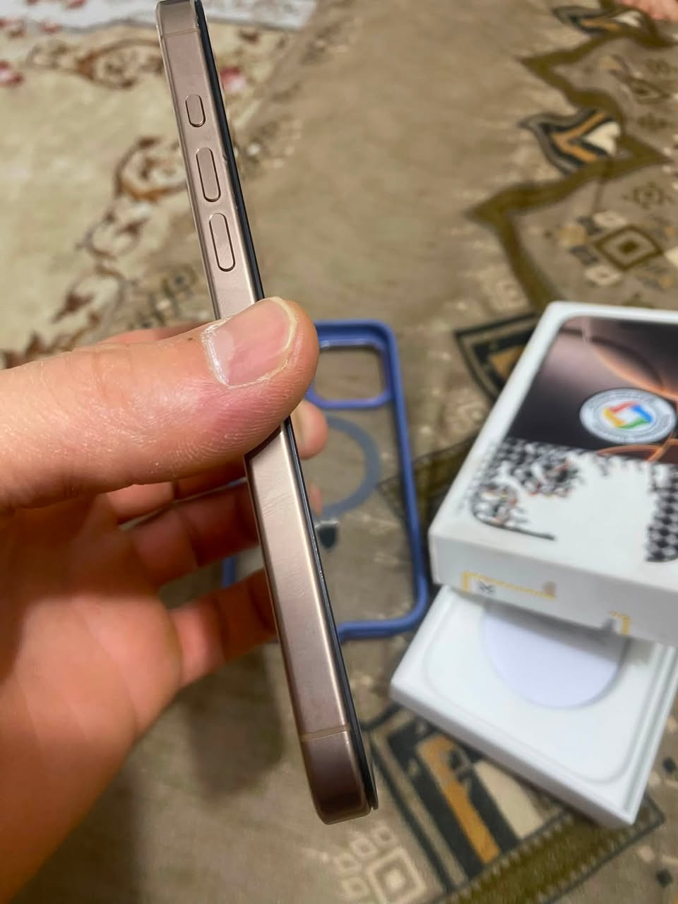 16 برو ماكس ابيعة على هذا الوضع نضافة 95 مبدل بي شاشة والتلفون ساكت السعر 450 قفل رقمي***********
