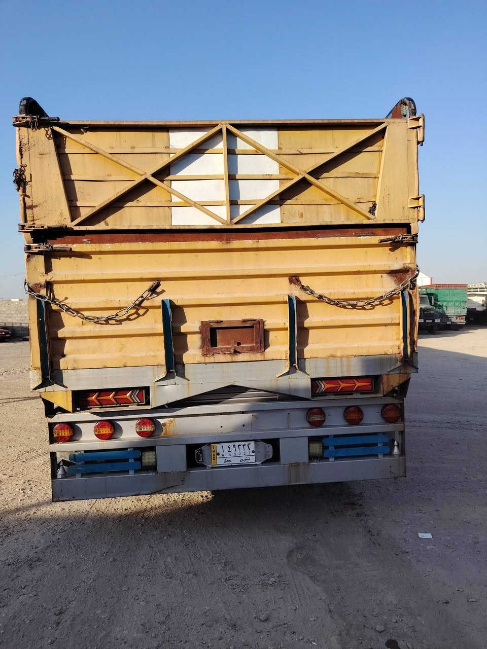 السلام عليكم
عربانه للبيع شاصي محلي ١٦  شرط جديد لك الطول ١٢ ونص دنكيرين مربع برماخ ٢٠ ودنكير صيني تخم تايه فوك النص عمر جاهزه عل شغل هواء وايرمنيه كلو جاهز
السعر ٩٣ وبها مجال قليل
*********** بي واتساب

***********
