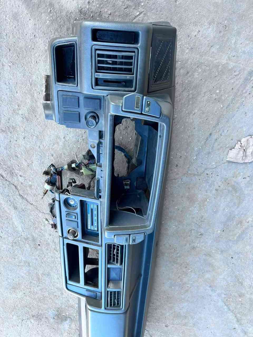 للبيع دشبول مال حاويه جديد لك زيرو مكاني بابل السعر 300 قفل من الاخير ماخذه 500 الف ردت اعمر سيارتي ونباعت ***********
