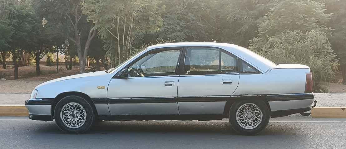 اوميغا 1992 • بشرط تحویل • خانقين