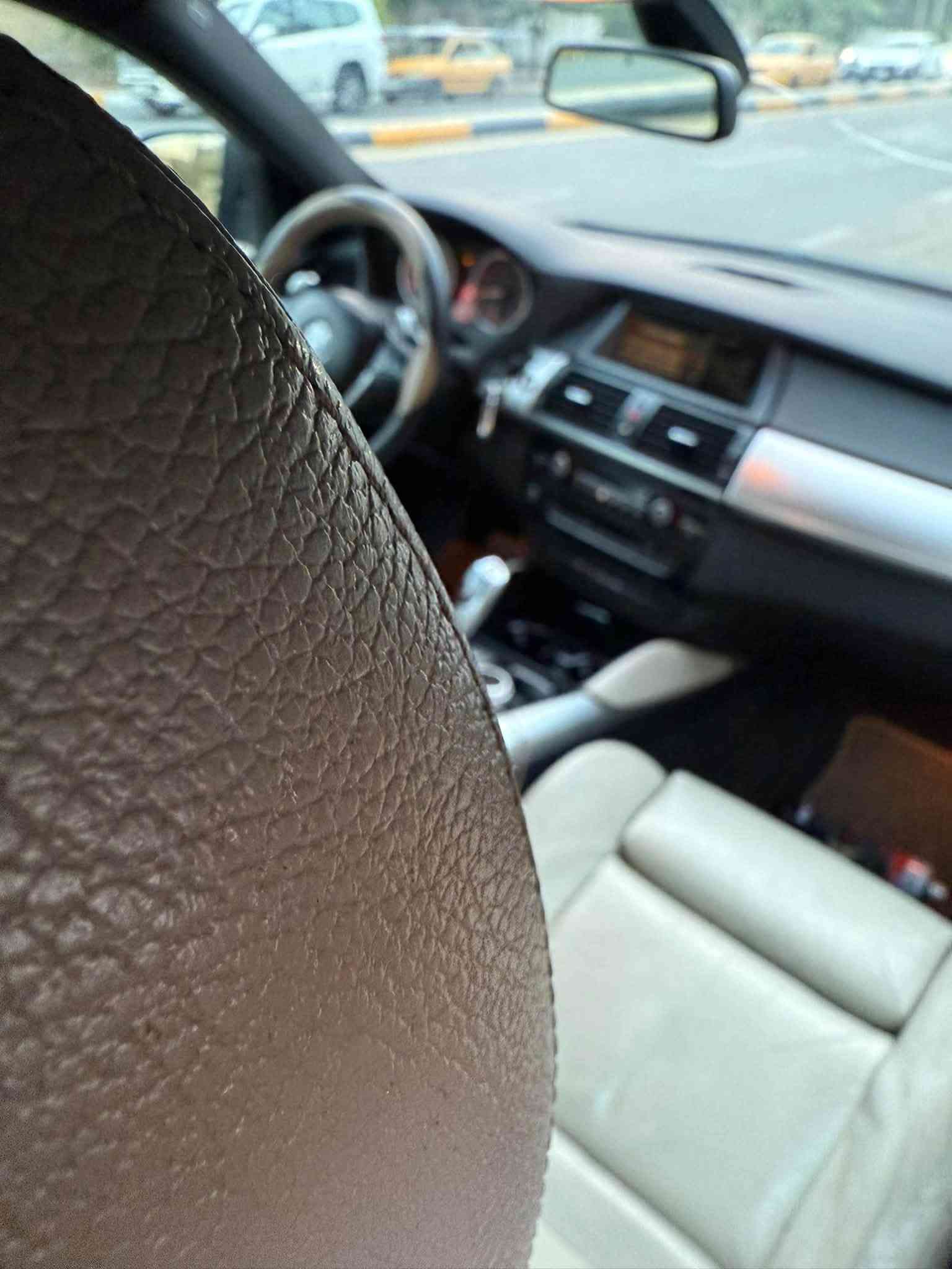 بي ام X6 • توين توربو • ٢٠١٠