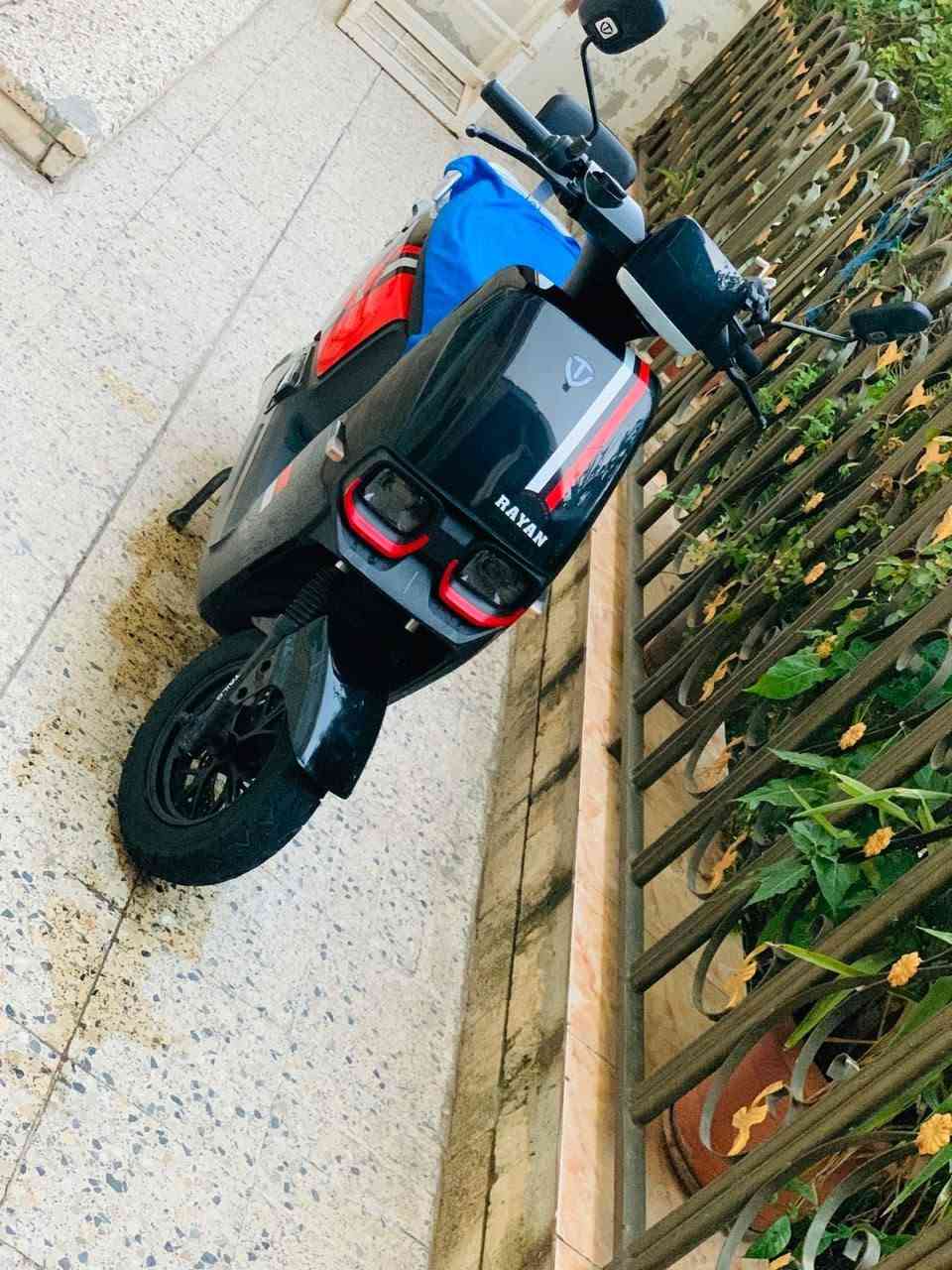 ماطور  شحن الريان للبيع ماعروف الريان البطاريه مال وشرط ماطور نضيف سعر850بي مجال الرقم *********** موديل 2025
