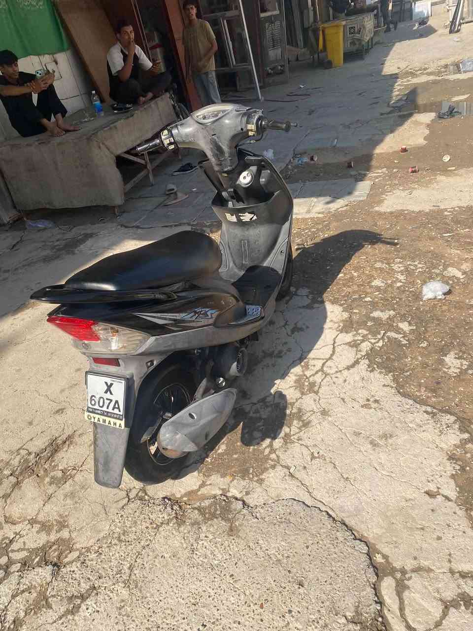 السلام عليكم دراجه ماكس عدله ملوحه دراجه ربمه بلاد جيب اي نقص مابيها برغي ممفتوح بيها السعر ب850 بغداد الجديده ***********

