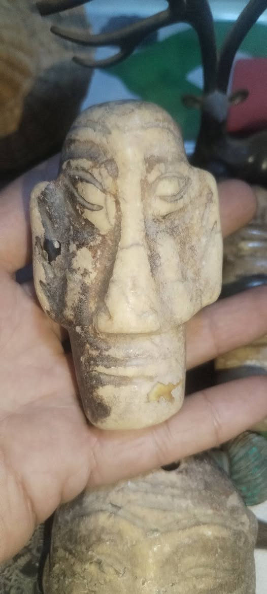 تحف • حجر اليشم • نادرة