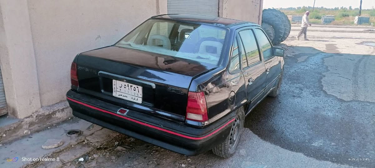 للبيع اوبل كاديت موديل 1991 لون حبري مصبوقة عام جمالية سنوة ل 28  بيها كابون بانزين كير ومحرك شرط شرط التحويل بدون وكاله السعر 27 اوبي مجال ***********

نص مكتوب في الصور:
- Shot on realme 8
- ١٠:٣٧ ٢٠٢٤/١٠/٢٦
- ١٠:٣٨ ٠٤ ١٠ ٢٠٢٦
- ١٠:٢٨ ٠٤ ١٠ ٢٠٢٦
- ١٠:٢٩ ٢٠٢٤٠١٠٣
- ١٠:٢٩ ١٠ ٠٤ ٢٠٢٦
