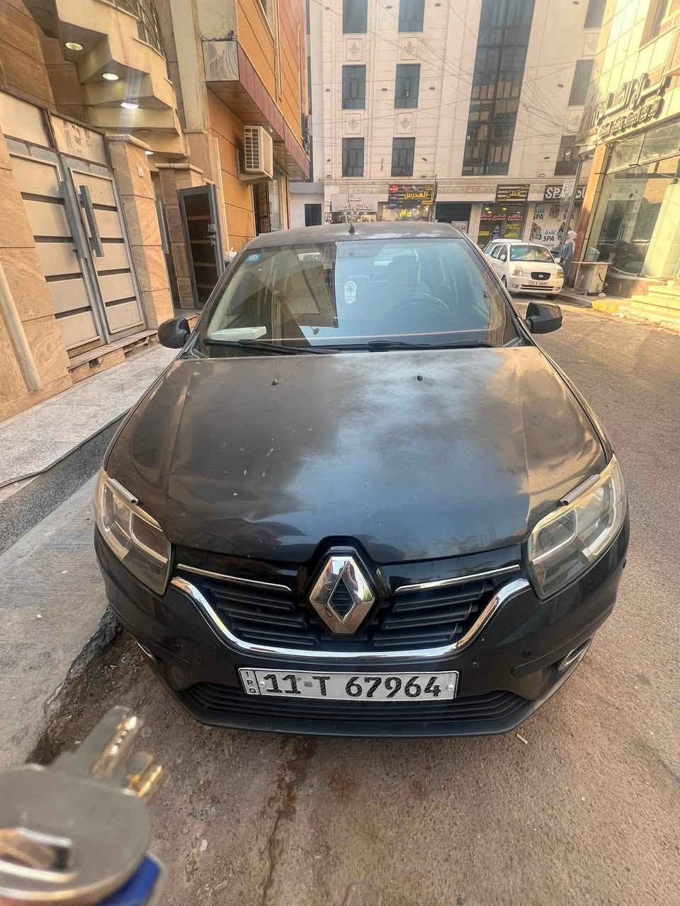 رينو سمبل موديل ١٩ ماشيه ١٢٥. ب اسمي  صبغ ثلاث قطع  سونار مرفق عنوان بغداد الجديده  ***********  السعر٦٤  مجال بسيط.
