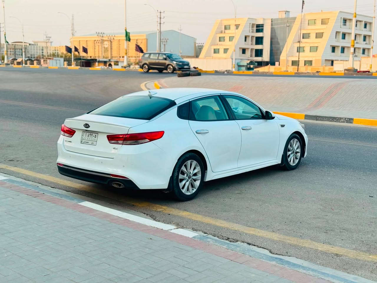 السلام عليكم اوبتيما 2018 امريكي حره بابل مداور ثاني يوم تبديل بنيد ورش جاملغ بدون ضرر داخلي سياره فول مواصفات بصمه تشغيل بصمات ابواب شاشه كبيره تبريد قطعتين حساسات فول السياره محرك 2400 تبريد حداديه كير جاهز للاخير السعر 114 وبيها مجال بسيط مكان السياره السماوه مركز للاستفسار ***********

