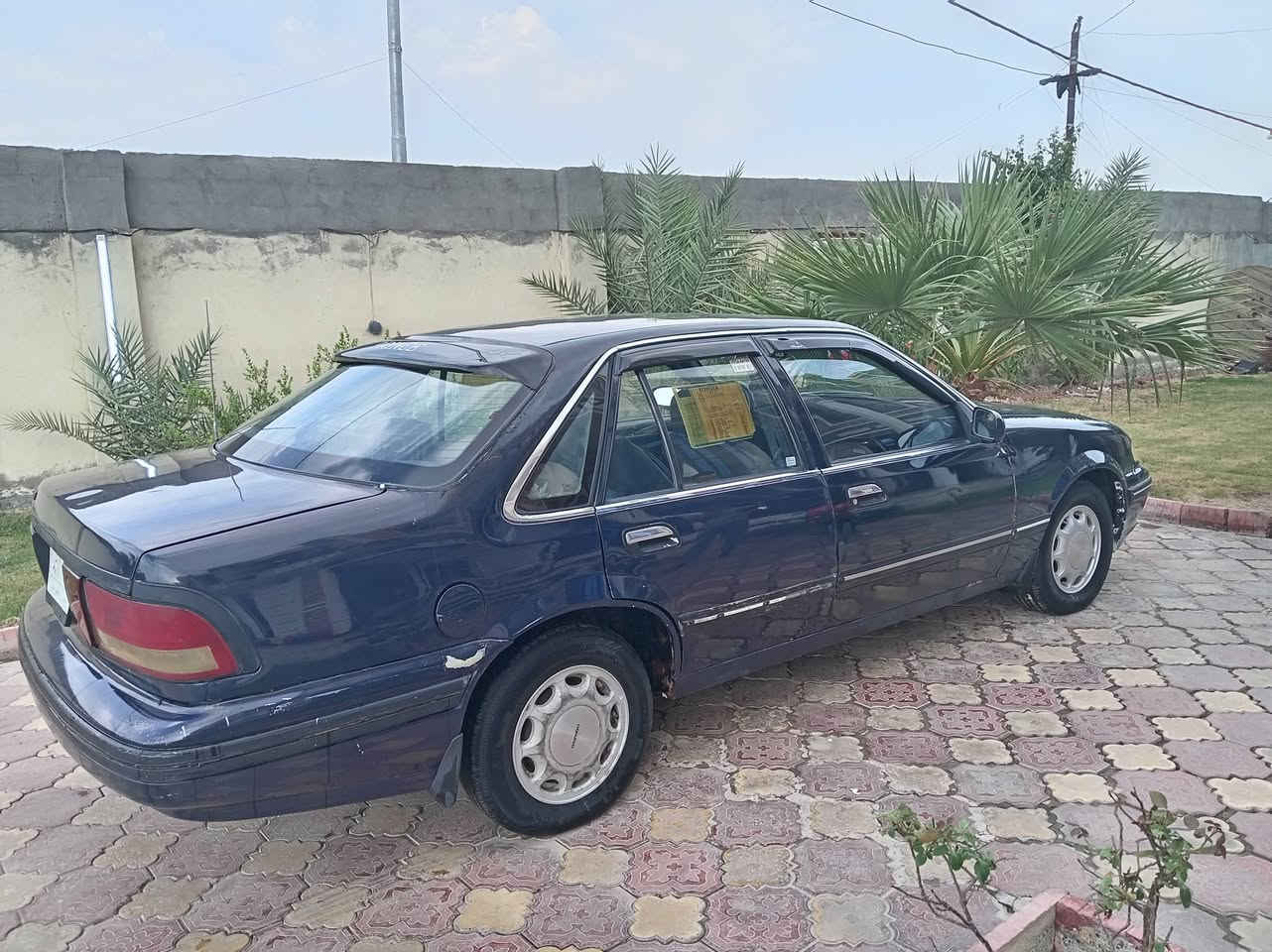 برنس • موتور 2000 • اوتوماتيك