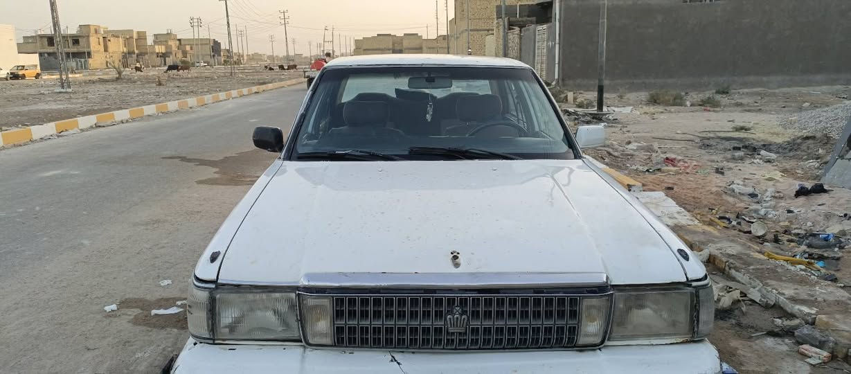 سلام عليكم
سياره البيع
تخم تاير جديد
مكينه جديده 
باتري جديد 
حداديه مكفوله 
تبريد ثلج 
كهربايات جاهزه 
رقم نكليزي
سنويه وتحويل نفس اليوم  
السعر مناسب تواصل خاص ***********
مكان ناصريه مركز 
سياره كلشي جاهز  بيه ونضيفه
