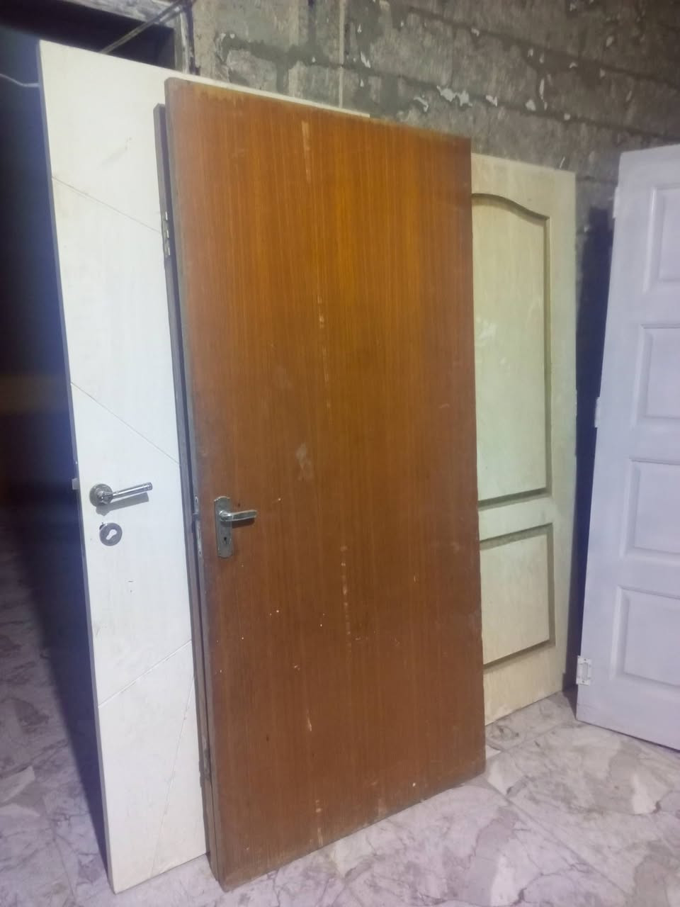 السلام عليكم ورحمة الله وبركاته 

الى اهل السماوة الكرام 

انشالله راح نتواجد في سوق السماوة 

سوق الجمعه قرب مؤؤسسة السجناء 

بظبط نتواجد يوم الجمعه فقط 

من الساعه ال5 صباحأ والى الساعه 12 ظهرأ 

عدنا بيبان نوعيات صاج سادة وعدنا نوعيات 

تركيه وعدنا بيبان حديد غرف وعدنا بيبان حديد مال برانيه

الاسعار متنوعه من الرخيص الى غالي 

واليريد بيبان خلي يحظر القياسات مالاته 

واحنه برسم الخدمه واليريد بيبان مع جراجيب 

واليريد بس جراجيب احنه بالخدمه 

رقم الهاتف *********** واتساب

رقمي الثاني *********** واتساب 

حظرونه القياسات الجمعه اذا الله راد احنه 

يمكم انشالله والتوفيق من ربي العالمين 

متواجد على الواتساب فقط
